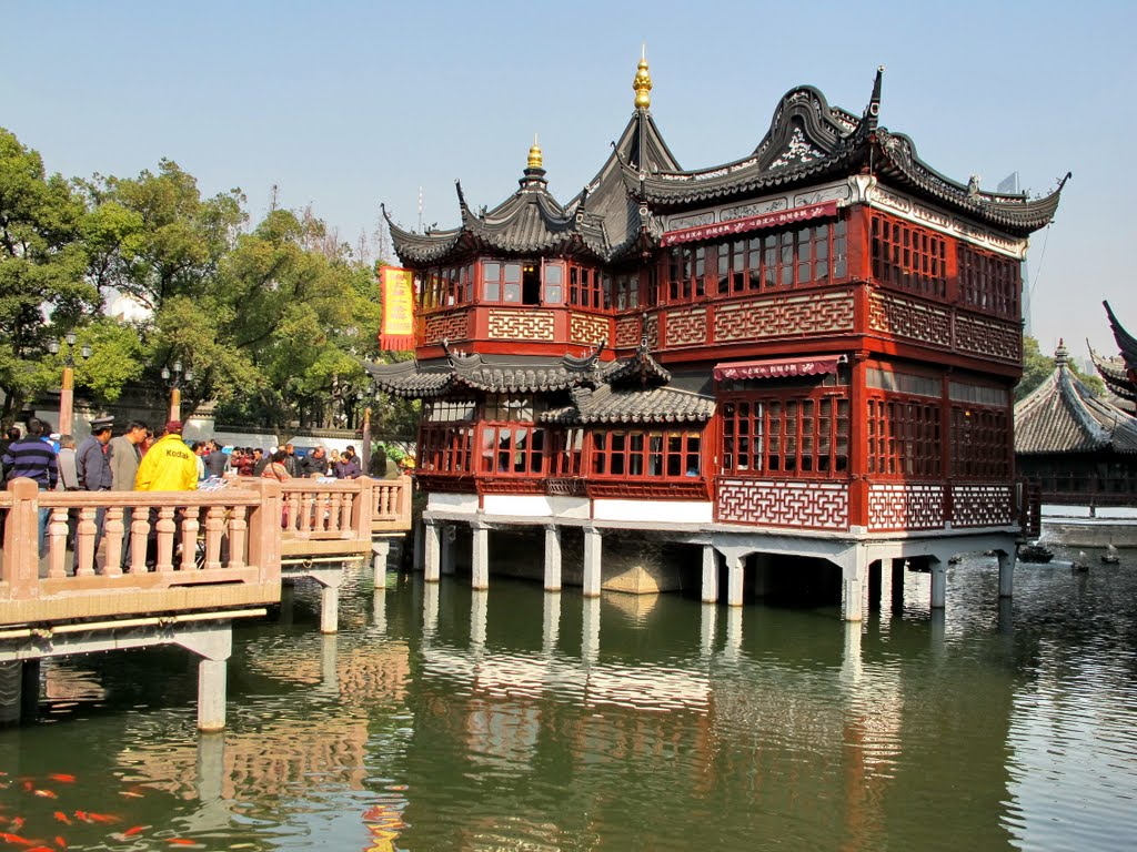 Miếu Thành Hoàng – kiến trúc cổ kính, đèn lồng đỏ rực và không khí nhộn nhịp đậm chất phố cổ Thượng Hải