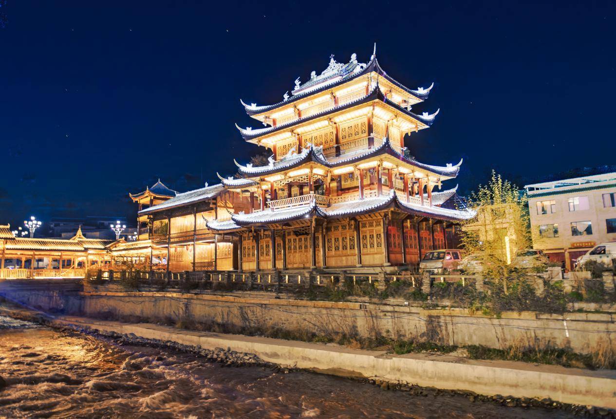 Cổ Thành Tùng Phan là cổ trấn mang ý nghĩa lịch sử lâu đời ở Tứ Xuyên