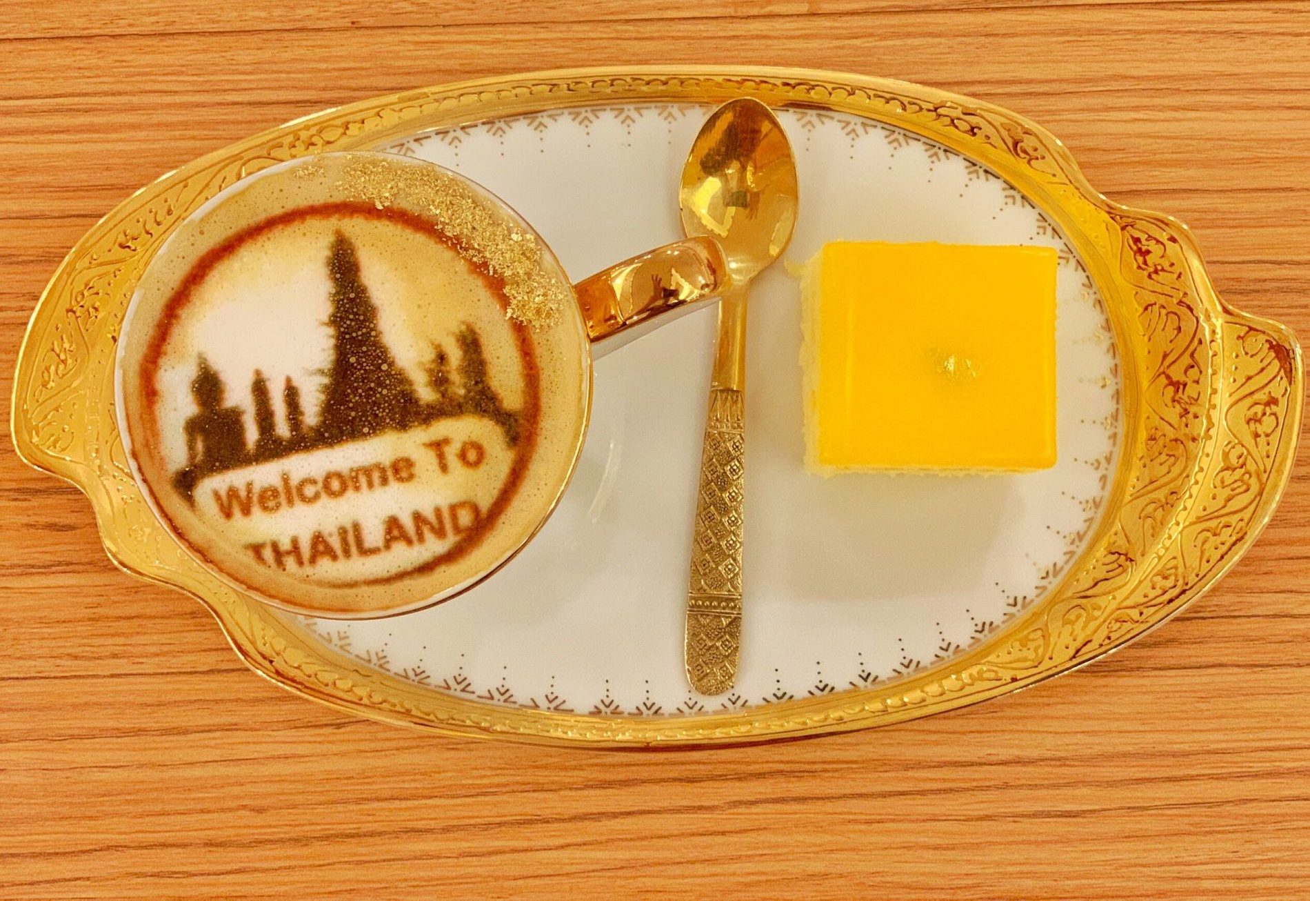 Du Lịch Thái Lan cafe dát vàng
