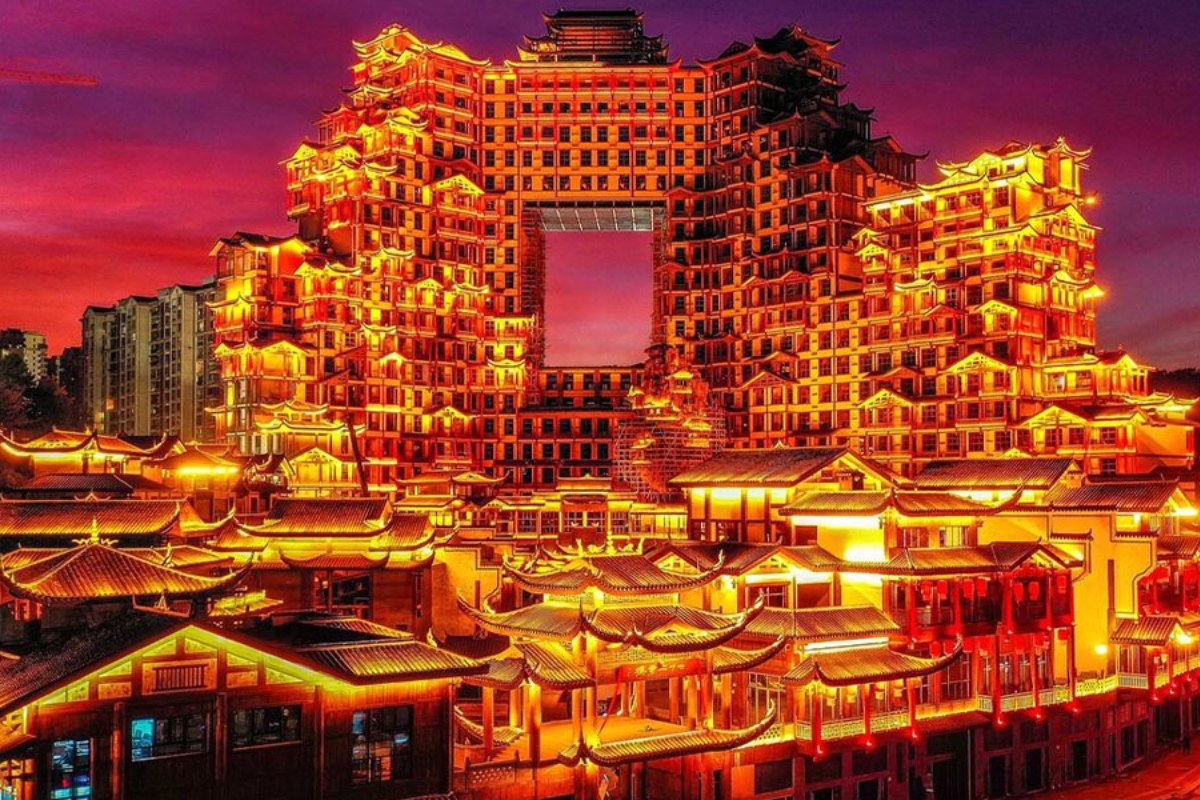 72 kỳ lầu