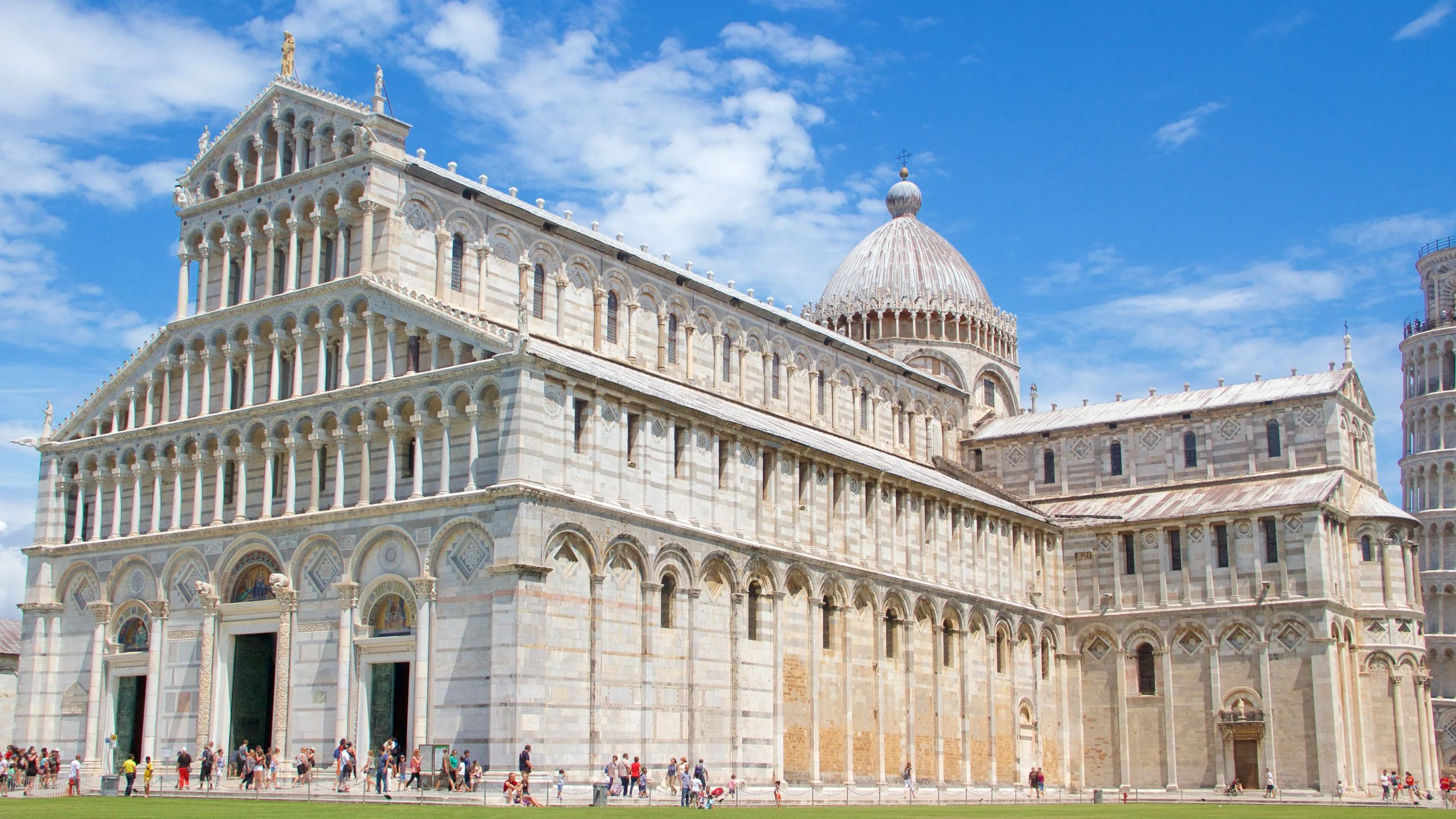 Đại vương cung thánh đường Pisa