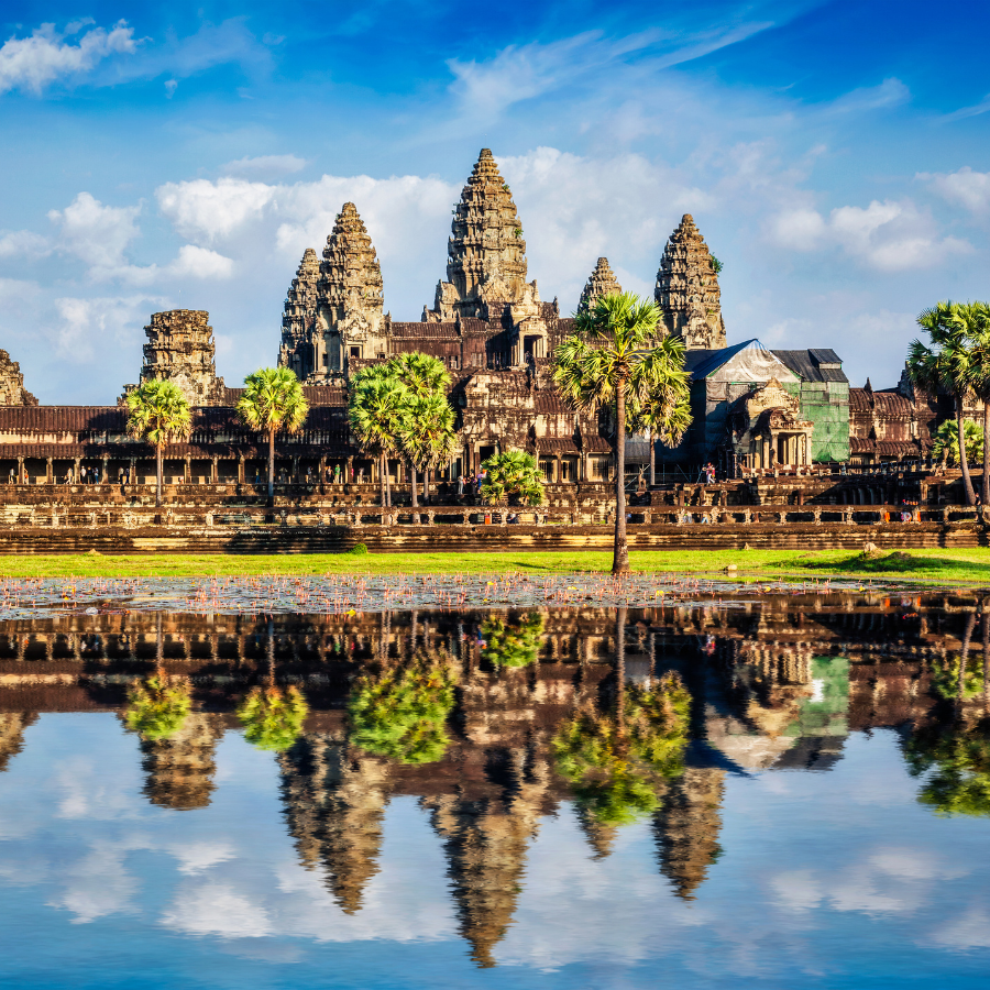 Chùa Chomphet trên đỉnh Phousi – điểm đến nổi tiếng để ngắm toàn cảnh cố đô Luang Prabang