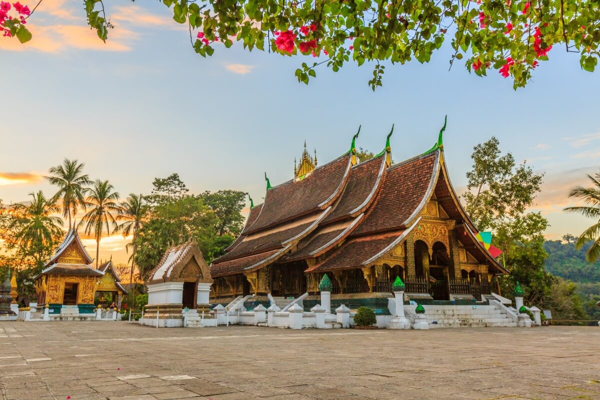 Chùa Wat Xieng Thong - Ngôi chùa cổ kính và linh thiêng nhất ở cố đô Luang Prabang