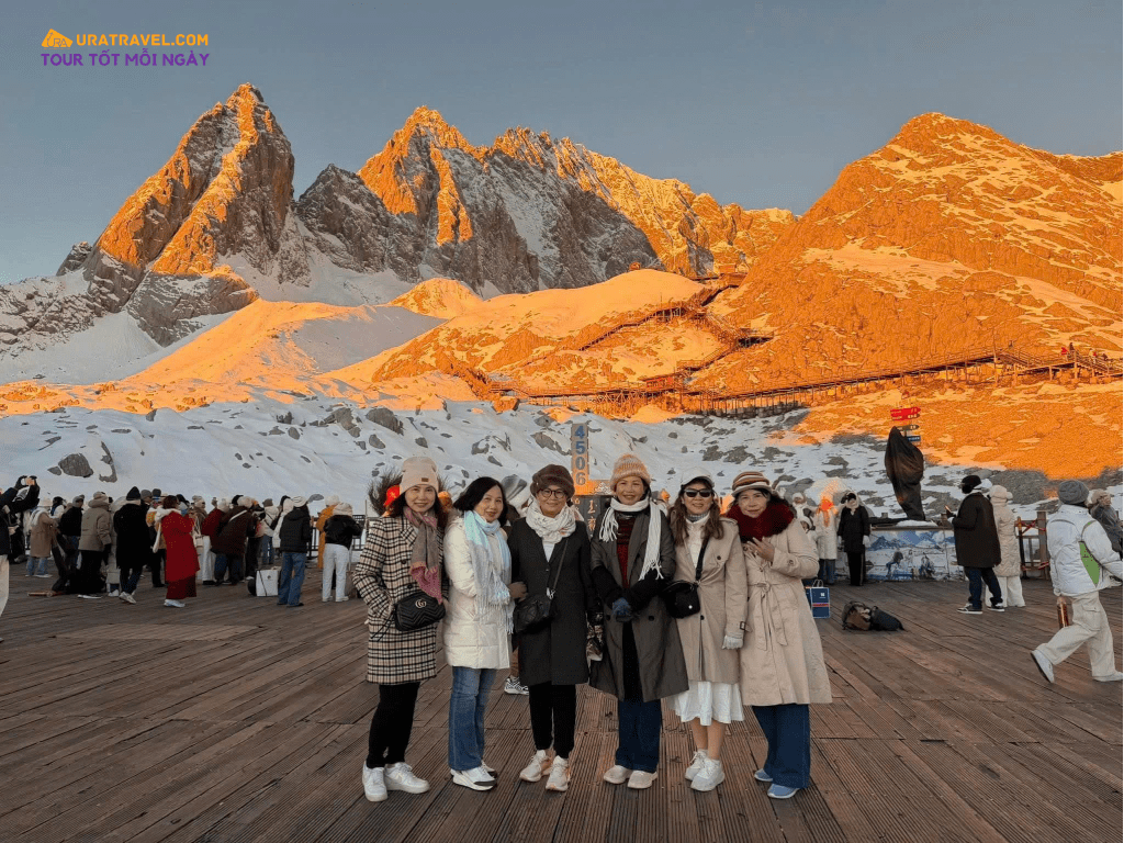 Du lịch cùng Uratravel