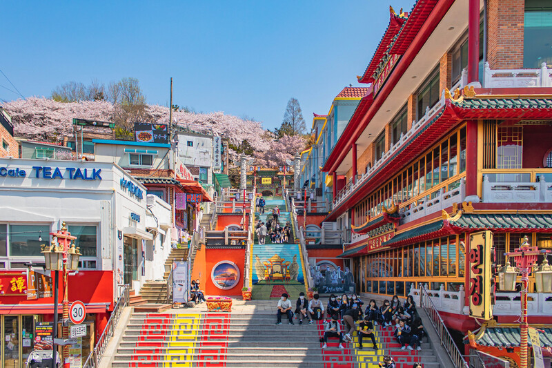 China Town Incheon – khu phố mang đậm sắc màu văn hóa Trung Hoa với kiến trúc độc đáo, ẩm thực hấp dẫn và nhiều góc check-in ấn tượng tại Hàn Quốc.